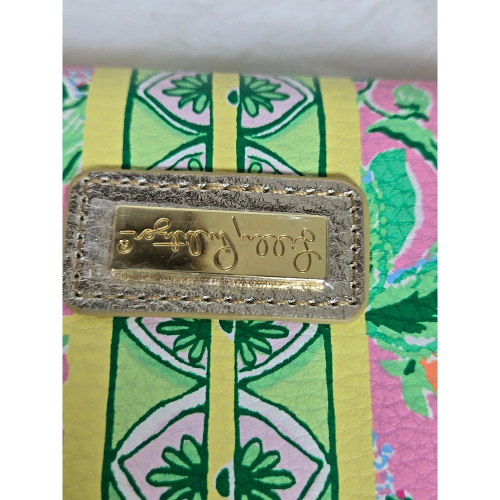 Lilly Pulitzer Via Amore Spritzer Travel Wallet Passport Holder Zip Around New - Picture 2 of 8